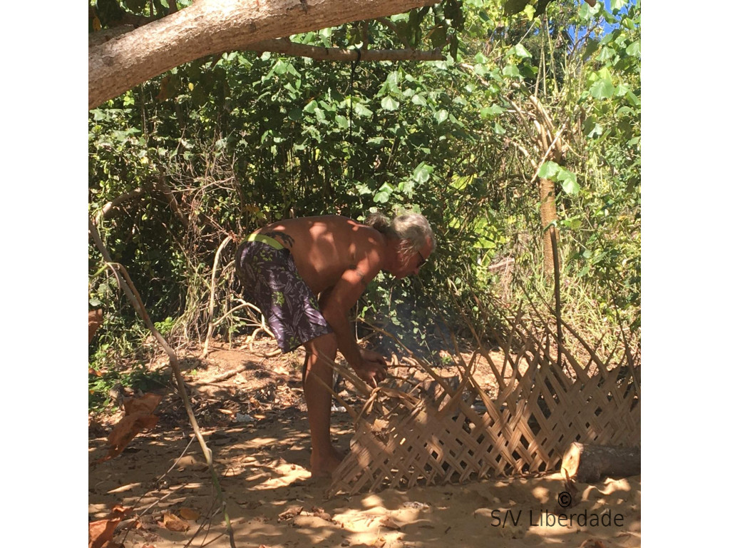 Picnic Karoni Island